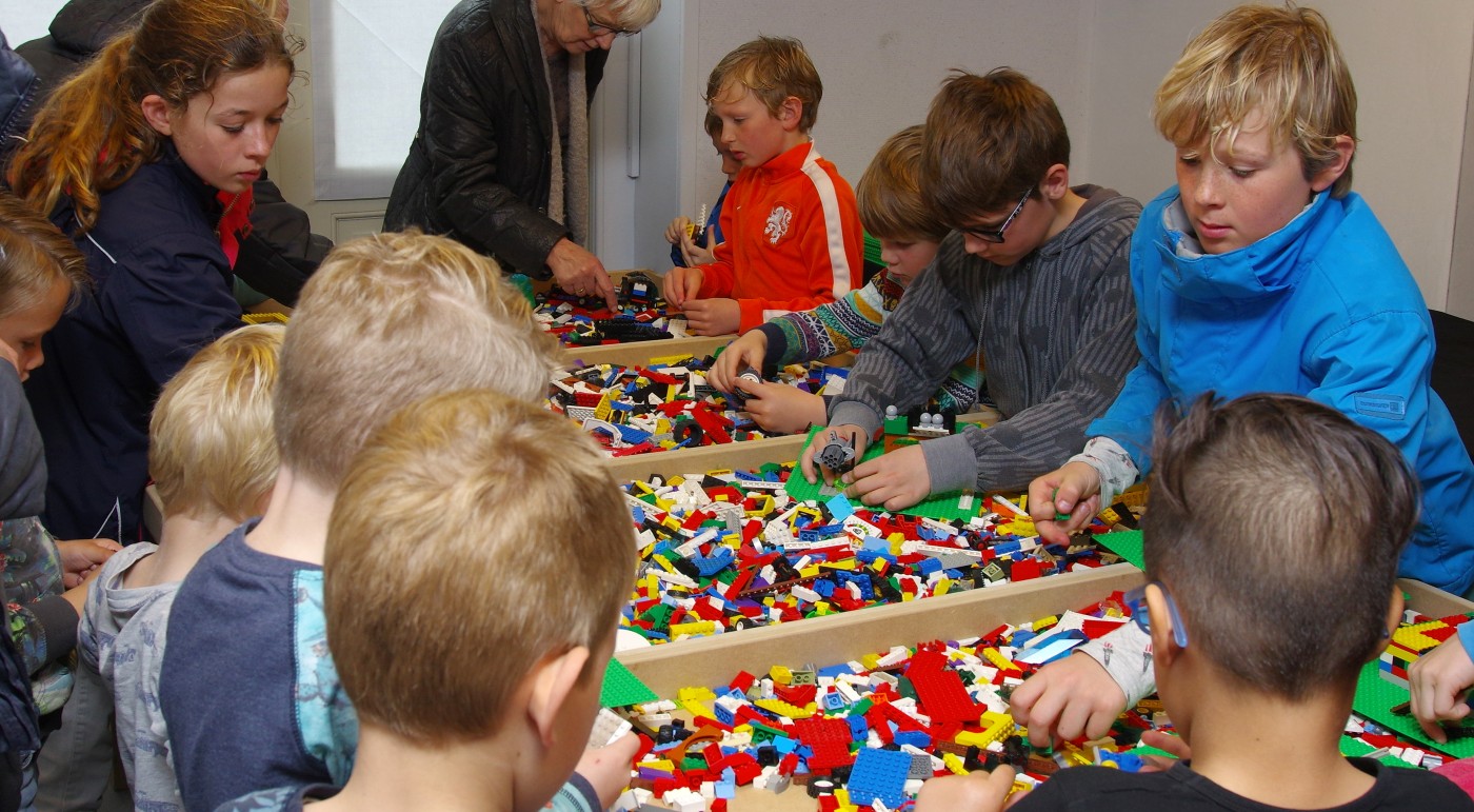 belangrijk kleding stof pond Lego festijn met bouwsteentjes 2019 - Museum.frl